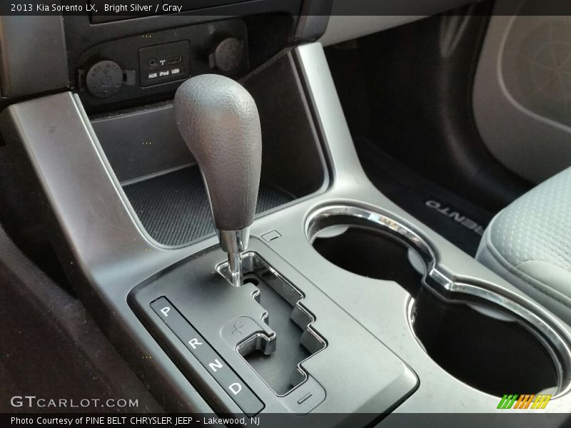 Bright Silver / Gray 2013 Kia Sorento LX