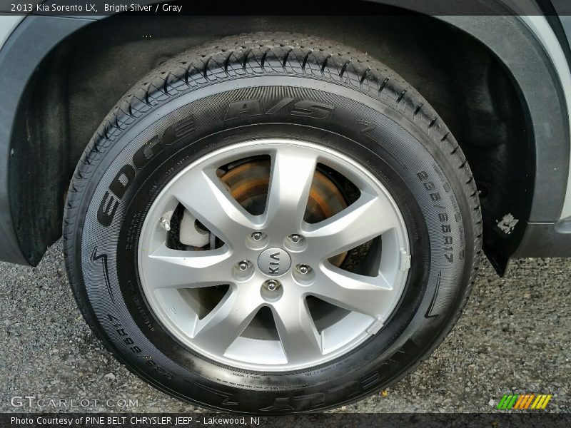 Bright Silver / Gray 2013 Kia Sorento LX