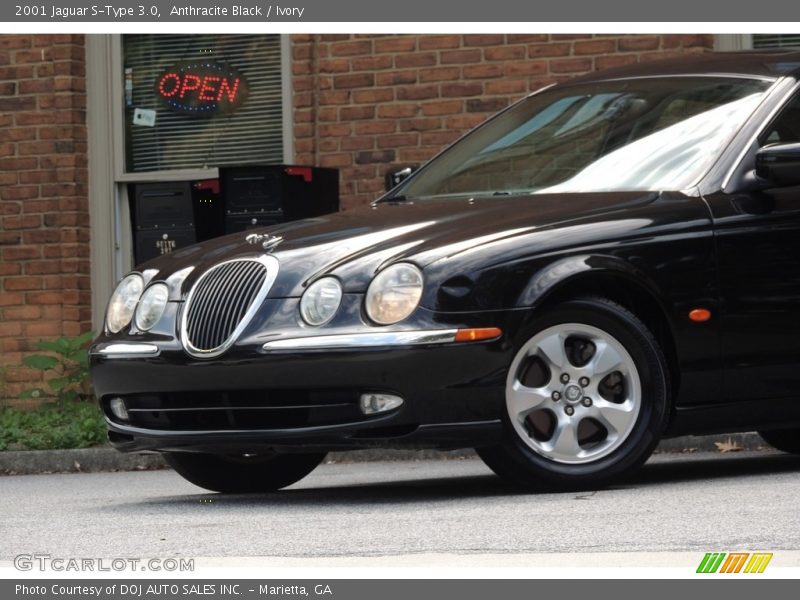 Anthracite Black / Ivory 2001 Jaguar S-Type 3.0