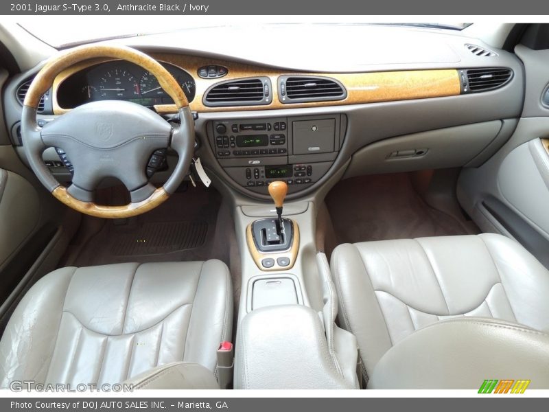 Anthracite Black / Ivory 2001 Jaguar S-Type 3.0