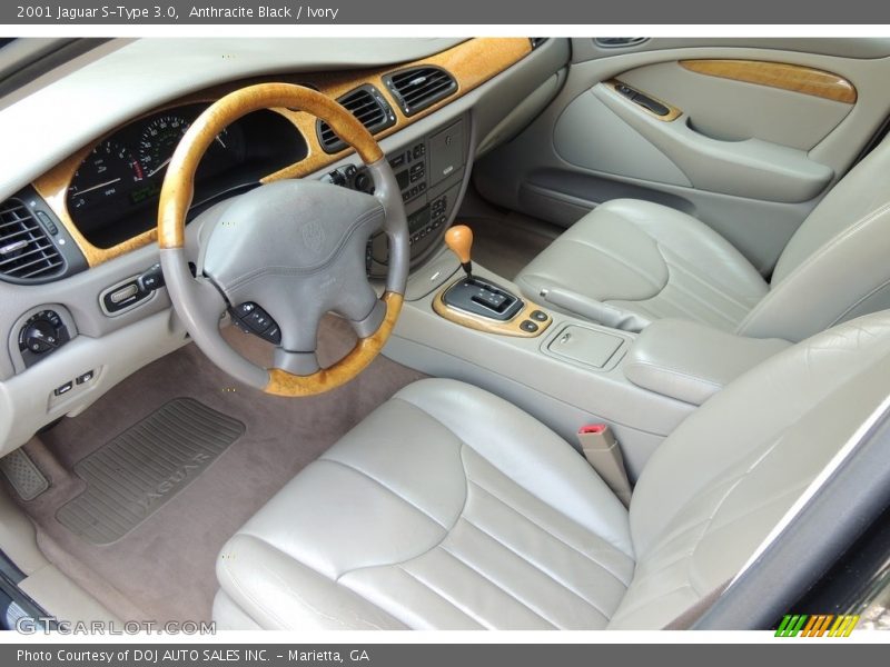 Anthracite Black / Ivory 2001 Jaguar S-Type 3.0