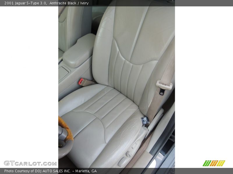 Anthracite Black / Ivory 2001 Jaguar S-Type 3.0