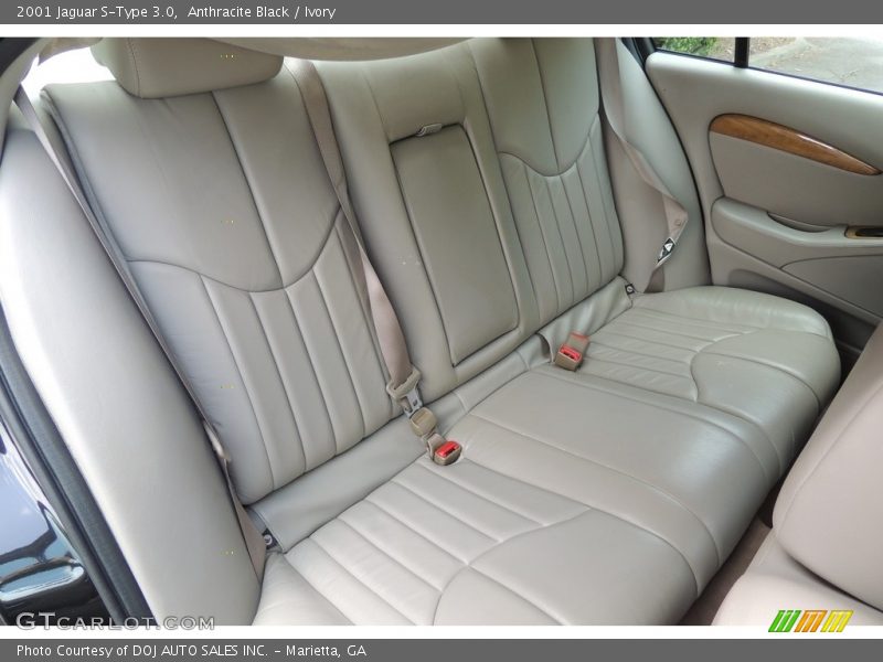 Anthracite Black / Ivory 2001 Jaguar S-Type 3.0