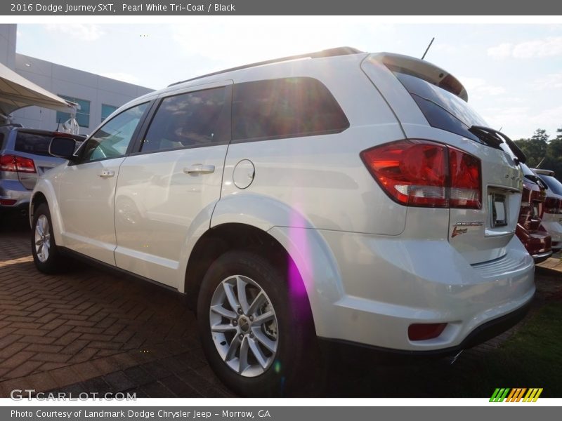 Pearl White Tri-Coat / Black 2016 Dodge Journey SXT