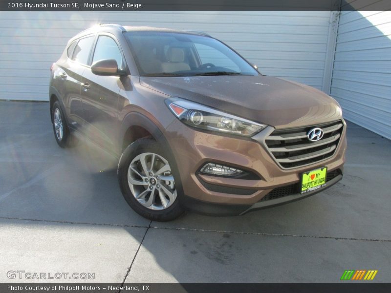 Mojave Sand / Beige 2016 Hyundai Tucson SE