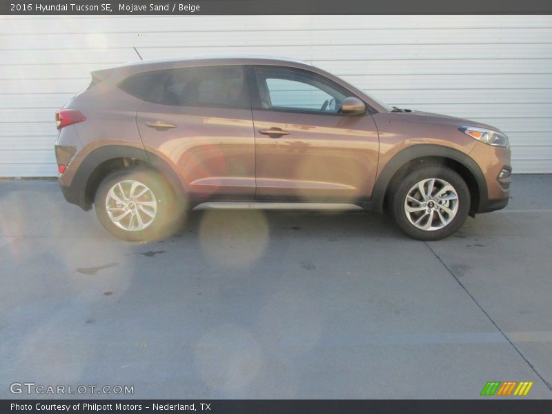 Mojave Sand / Beige 2016 Hyundai Tucson SE