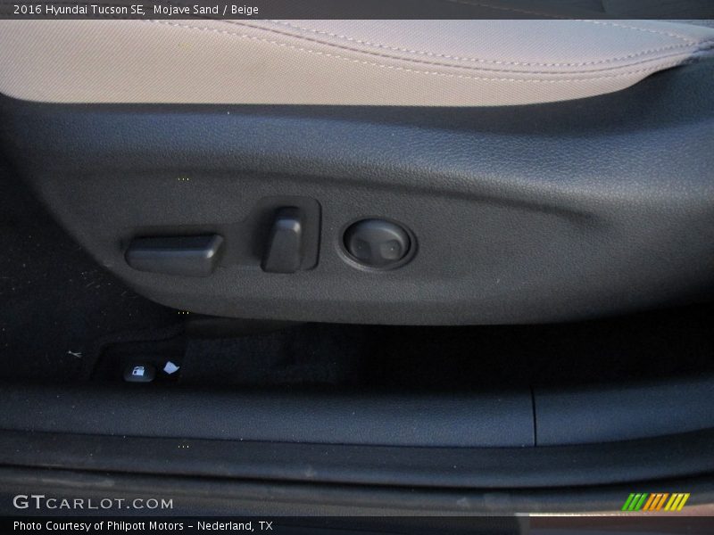 Mojave Sand / Beige 2016 Hyundai Tucson SE