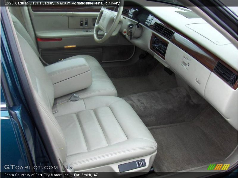 Medium Adriatic Blue Metallic / Ivory 1995 Cadillac DeVille Sedan