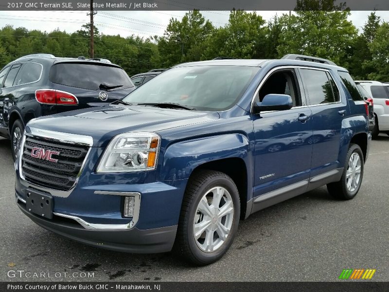 Front 3/4 View of 2017 Terrain SLE