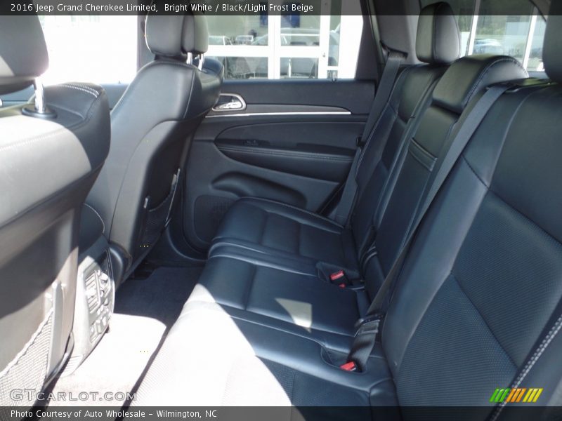 Bright White / Black/Light Frost Beige 2016 Jeep Grand Cherokee Limited
