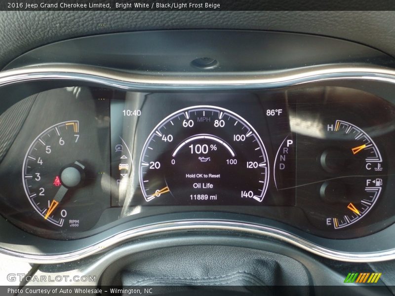 Bright White / Black/Light Frost Beige 2016 Jeep Grand Cherokee Limited