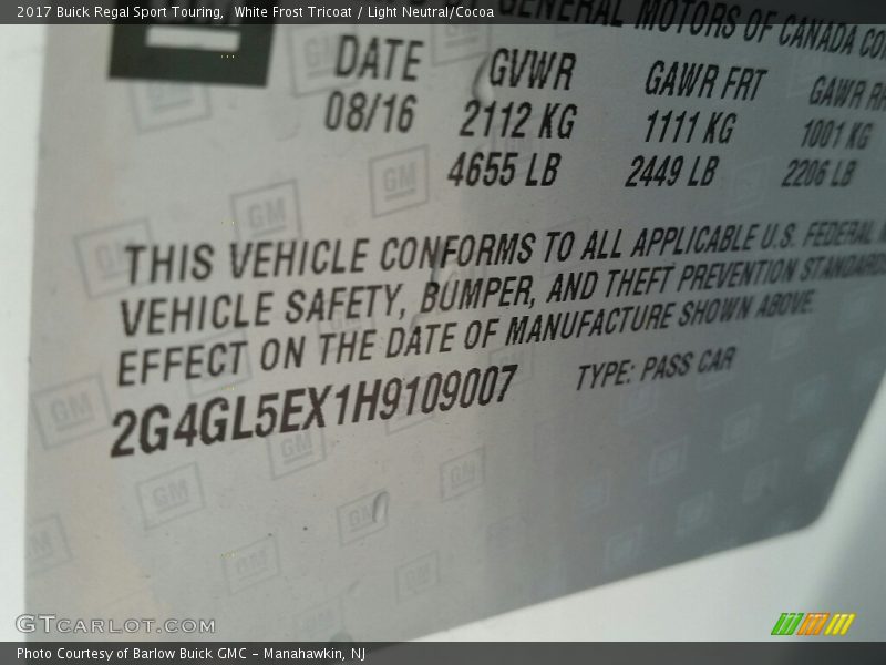 White Frost Tricoat / Light Neutral/Cocoa 2017 Buick Regal Sport Touring