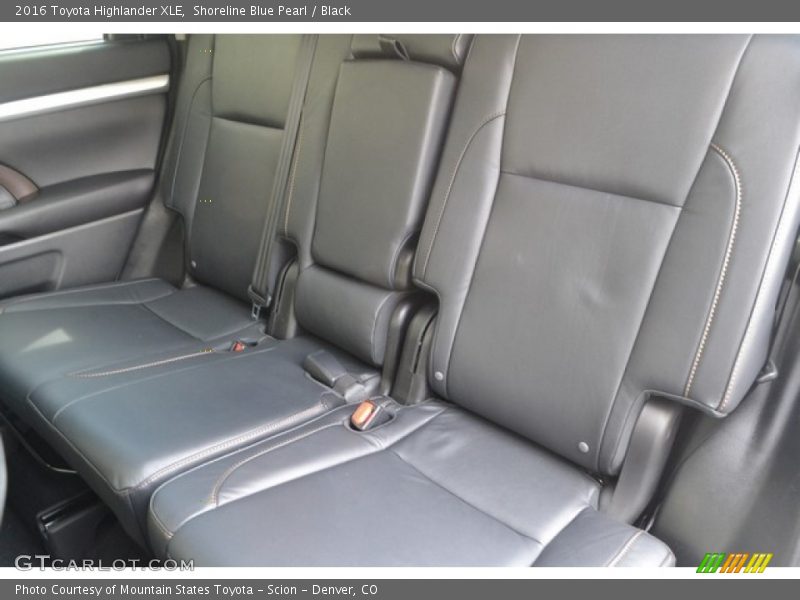 Shoreline Blue Pearl / Black 2016 Toyota Highlander XLE