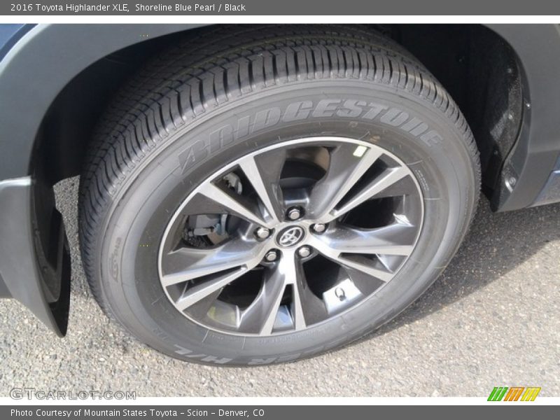 Shoreline Blue Pearl / Black 2016 Toyota Highlander XLE
