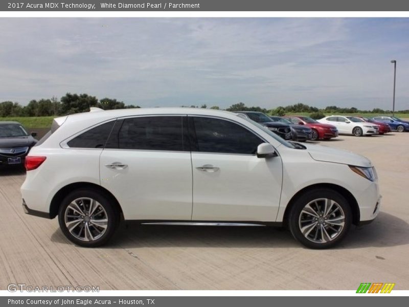 White Diamond Pearl / Parchment 2017 Acura MDX Technology