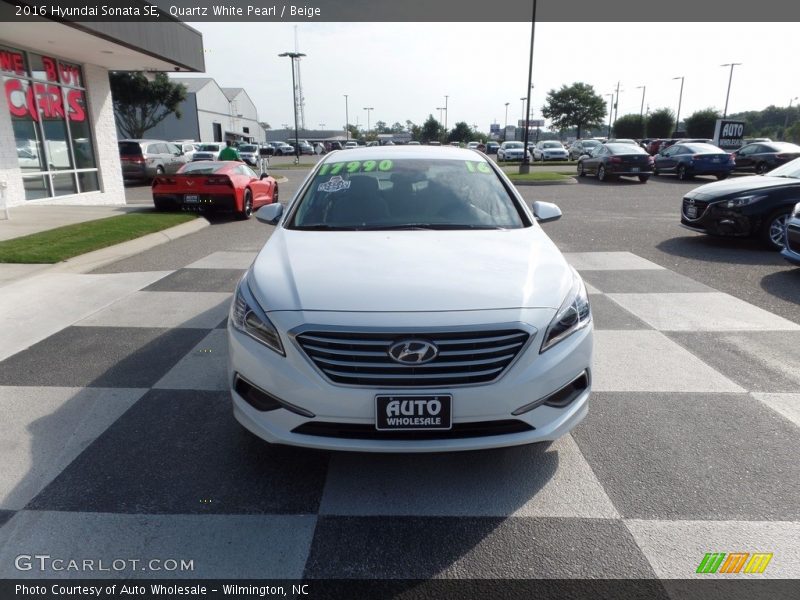 Quartz White Pearl / Beige 2016 Hyundai Sonata SE