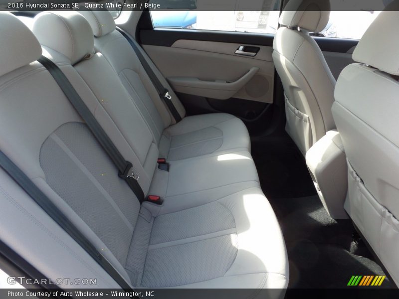 Quartz White Pearl / Beige 2016 Hyundai Sonata SE