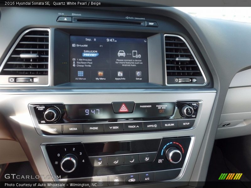 Quartz White Pearl / Beige 2016 Hyundai Sonata SE