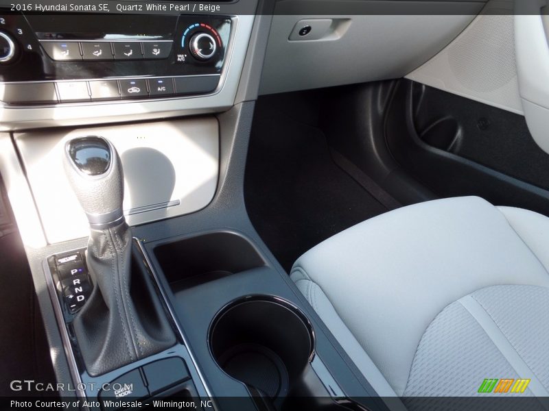 Quartz White Pearl / Beige 2016 Hyundai Sonata SE