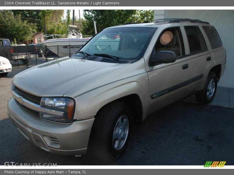 Sandstone Metallic / Light Cashmere 2004 Chevrolet TrailBlazer LS