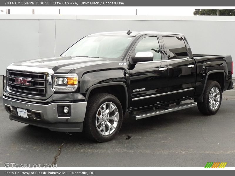 Front 3/4 View of 2014 Sierra 1500 SLT Crew Cab 4x4