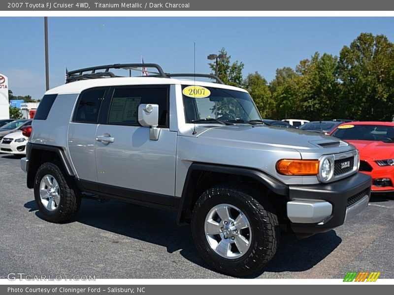 Titanium Metallic / Dark Charcoal 2007 Toyota FJ Cruiser 4WD