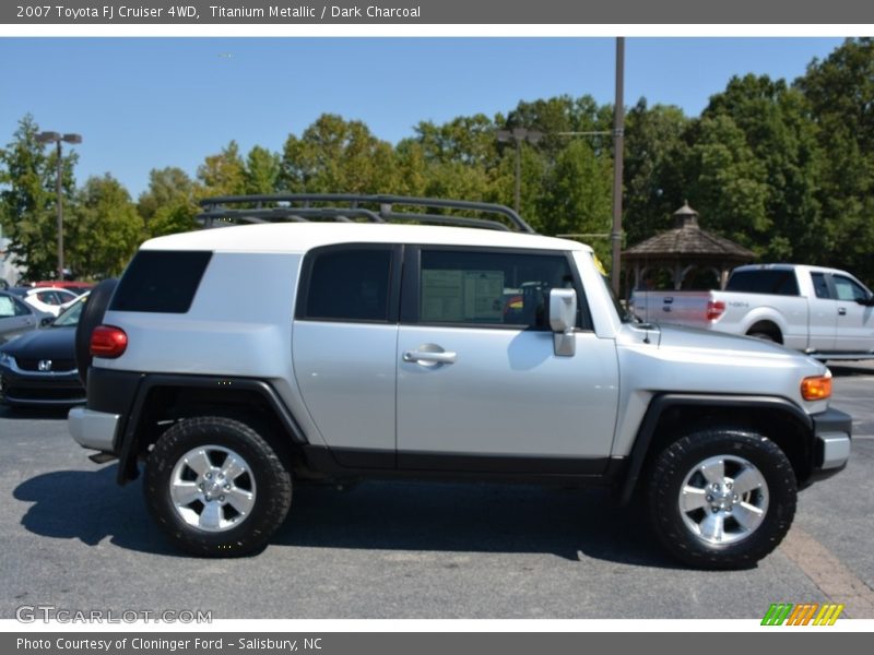 Titanium Metallic / Dark Charcoal 2007 Toyota FJ Cruiser 4WD