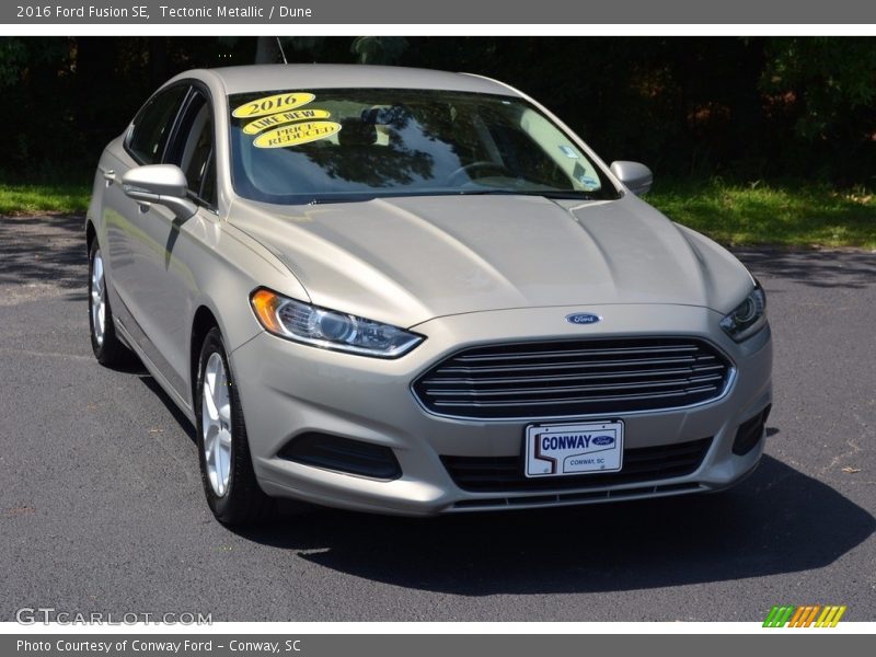 Tectonic Metallic / Dune 2016 Ford Fusion SE