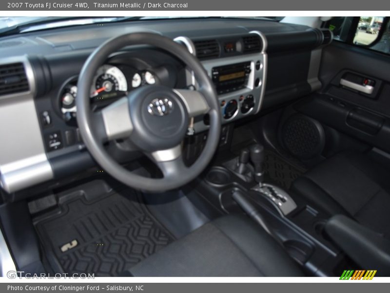 Titanium Metallic / Dark Charcoal 2007 Toyota FJ Cruiser 4WD