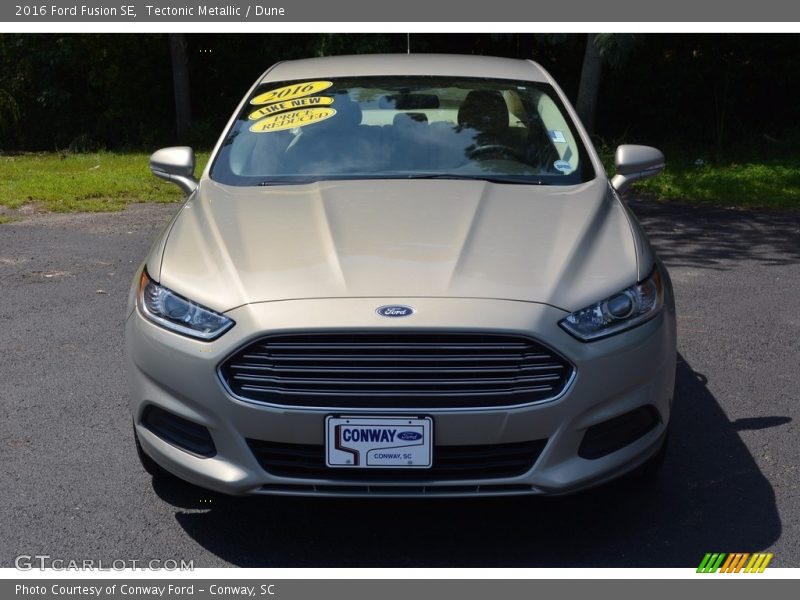 Tectonic Metallic / Dune 2016 Ford Fusion SE