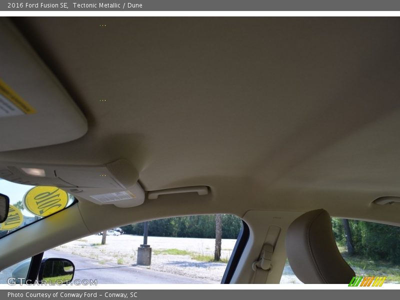 Tectonic Metallic / Dune 2016 Ford Fusion SE