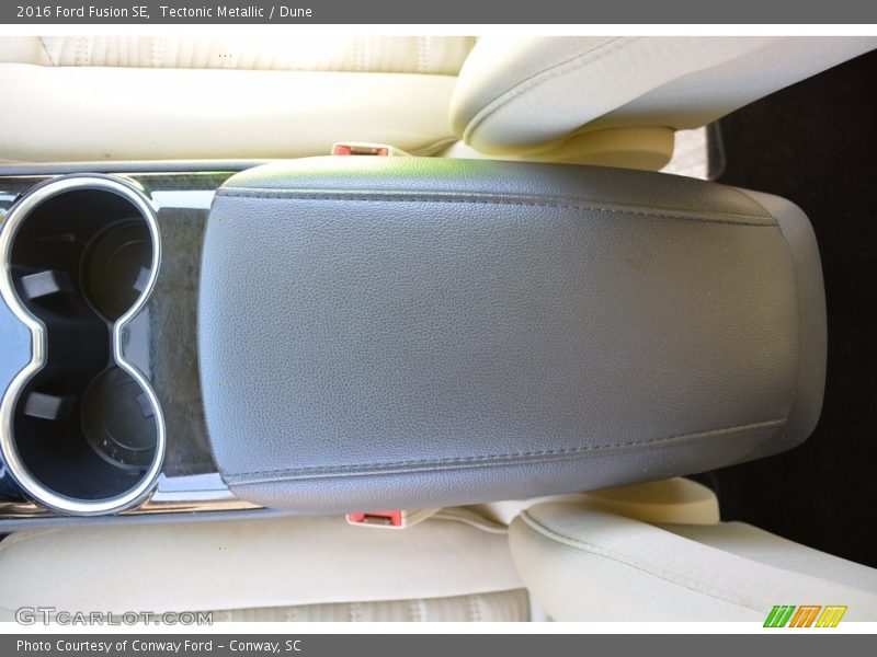 Tectonic Metallic / Dune 2016 Ford Fusion SE
