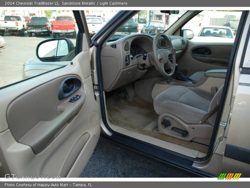 Sandstone Metallic / Light Cashmere 2004 Chevrolet TrailBlazer LS