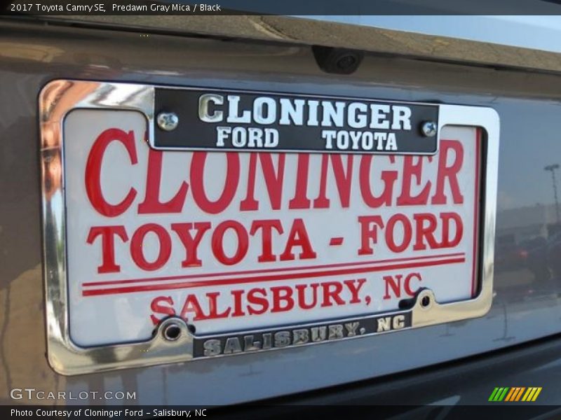 Predawn Gray Mica / Black 2017 Toyota Camry SE