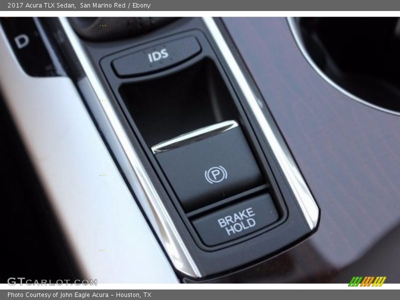 Controls of 2017 TLX Sedan
