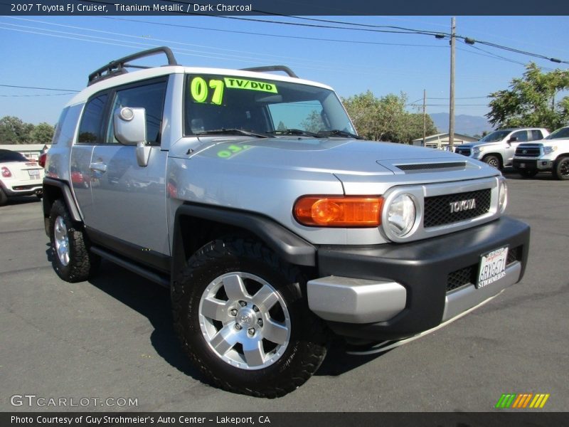 Titanium Metallic / Dark Charcoal 2007 Toyota FJ Cruiser