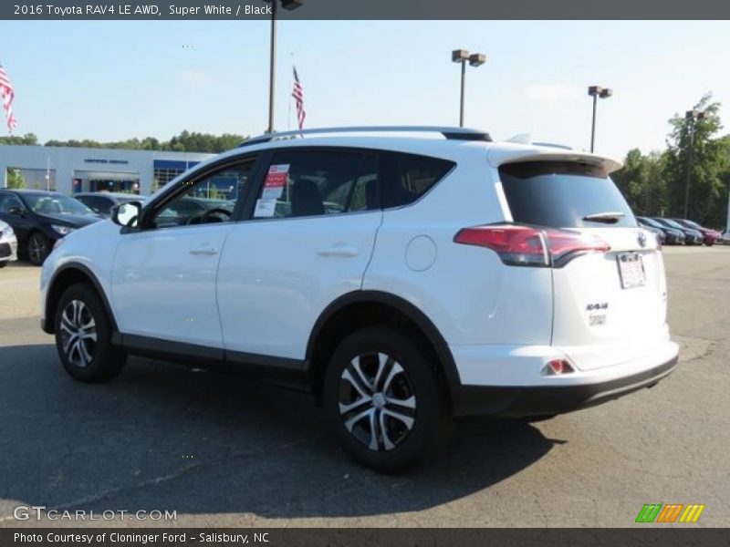 Super White / Black 2016 Toyota RAV4 LE AWD