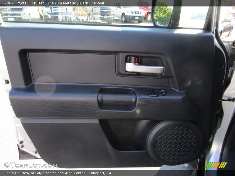 Titanium Metallic / Dark Charcoal 2007 Toyota FJ Cruiser
