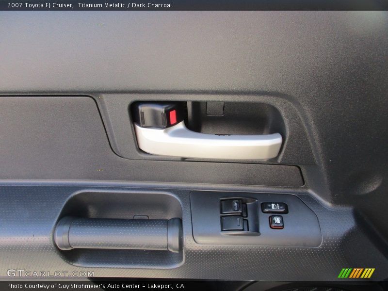 Titanium Metallic / Dark Charcoal 2007 Toyota FJ Cruiser