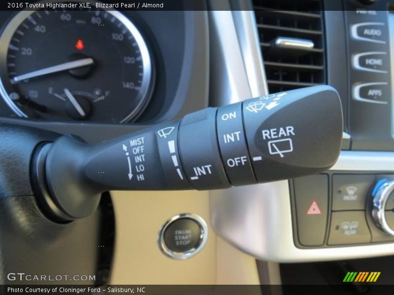 Blizzard Pearl / Almond 2016 Toyota Highlander XLE