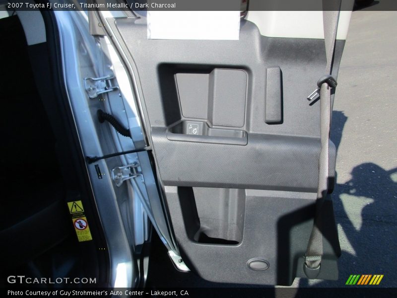 Titanium Metallic / Dark Charcoal 2007 Toyota FJ Cruiser