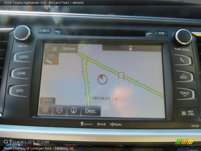 Blizzard Pearl / Almond 2016 Toyota Highlander XLE