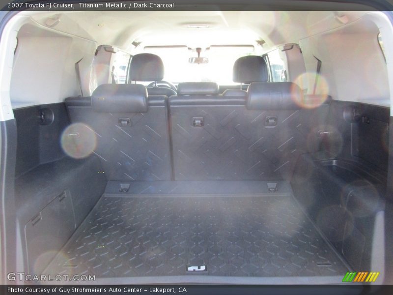Titanium Metallic / Dark Charcoal 2007 Toyota FJ Cruiser