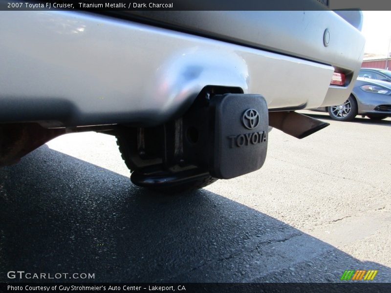 Titanium Metallic / Dark Charcoal 2007 Toyota FJ Cruiser