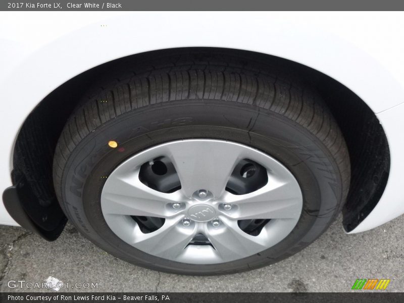 Clear White / Black 2017 Kia Forte LX