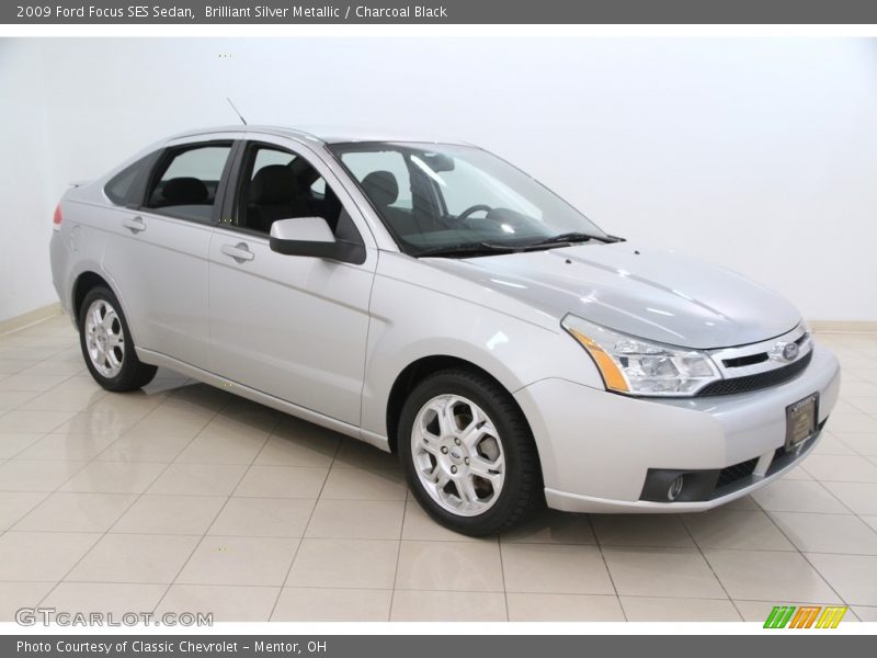 Brilliant Silver Metallic / Charcoal Black 2009 Ford Focus SES Sedan