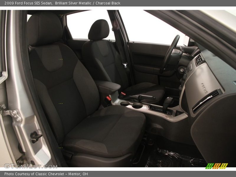 Brilliant Silver Metallic / Charcoal Black 2009 Ford Focus SES Sedan