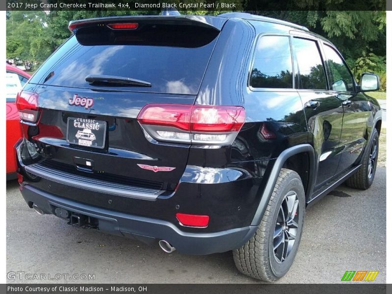 Diamond Black Crystal Pearl / Black 2017 Jeep Grand Cherokee Trailhawk 4x4