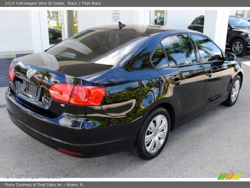 Black / Titan Black 2014 Volkswagen Jetta SE Sedan