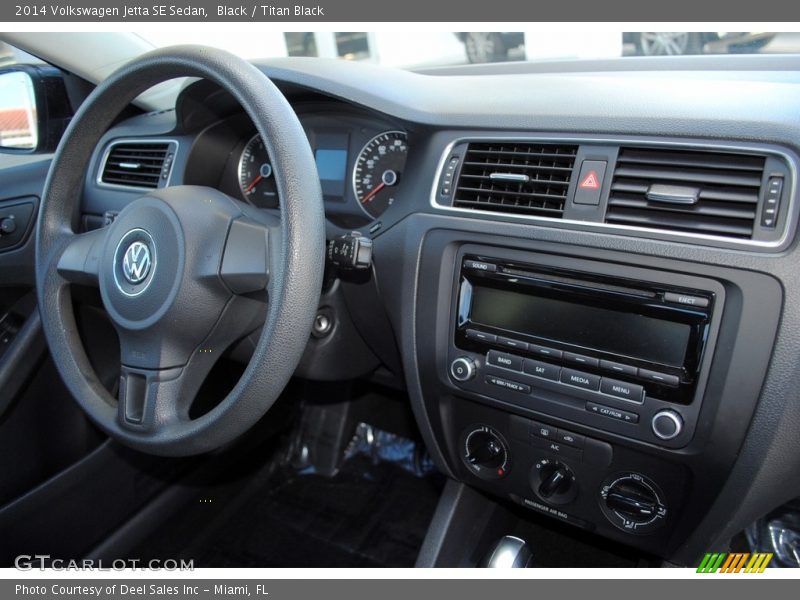 Black / Titan Black 2014 Volkswagen Jetta SE Sedan